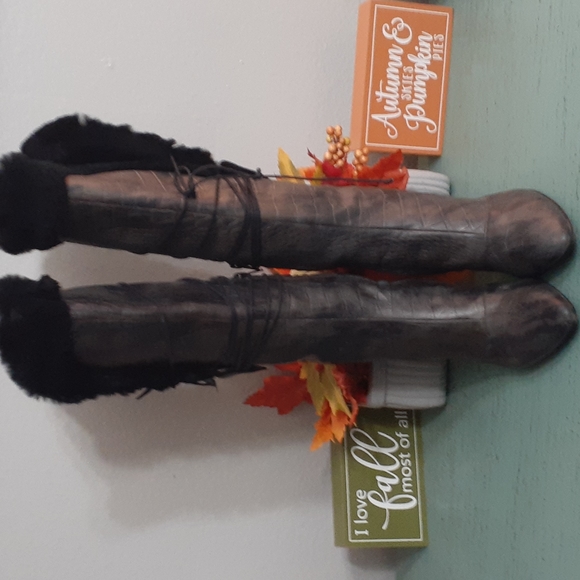 NINE WEST STUDIO LEATHER/RABBIT LEATHER UPPER BOOTS SZ 6 - Picture 1 of 8